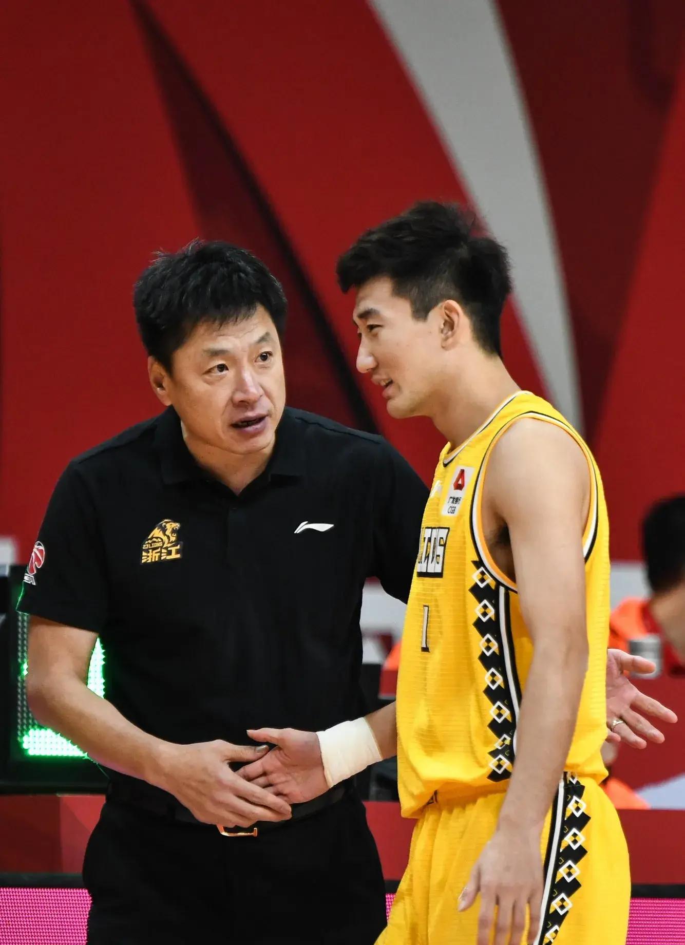 九游官网-转折点!广厦男篮内部沟通;英超转会期攻防权衡;媒体盛赞;高层口径保持一致(广厦男篮引援最新消息)