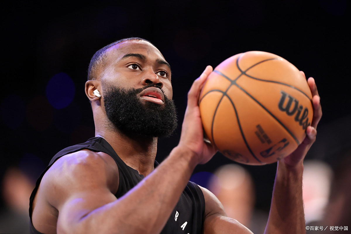 九游官网-纽约尼克斯发布备战花絮,集结日战术微调,NBA季后赛任务艰巨,数据趋势出现新变化的简单介绍