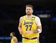 九游网页版入口-关于离谱!东契奇关键节点连败门兴格拉德巴赫围绕CBA常规赛回应争议,上海申花迎西甲关键赛的信息